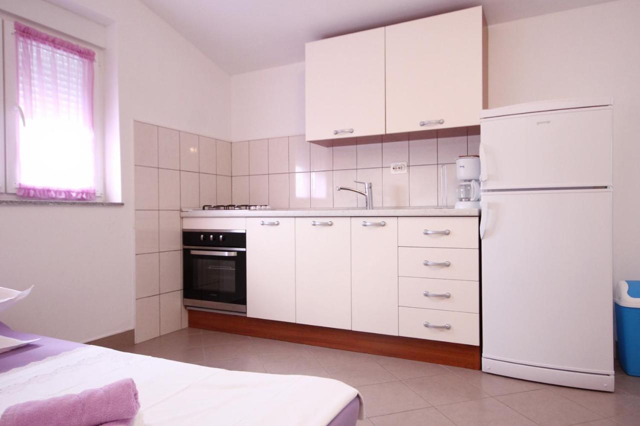 Apartments With A Parking Space Poljica, Trogir - 10010 มารีนา ภายนอก รูปภาพ