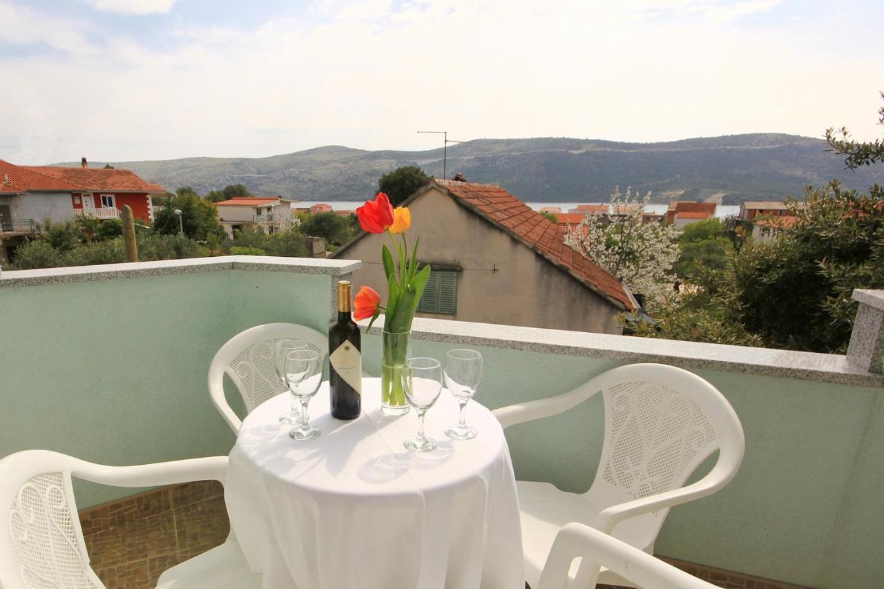 Apartments With A Parking Space Poljica, Trogir - 10010 มารีนา ภายนอก รูปภาพ