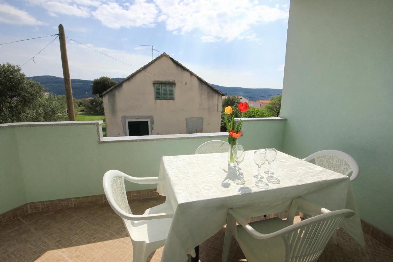 Apartments With A Parking Space Poljica, Trogir - 10010 มารีนา ภายนอก รูปภาพ